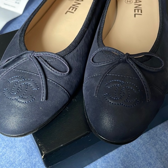 Chanel Ballet Flats Dark Blue - Picture 2 of 5